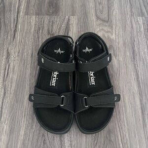 Cambrian Black Women’s Sandals Size 7.5